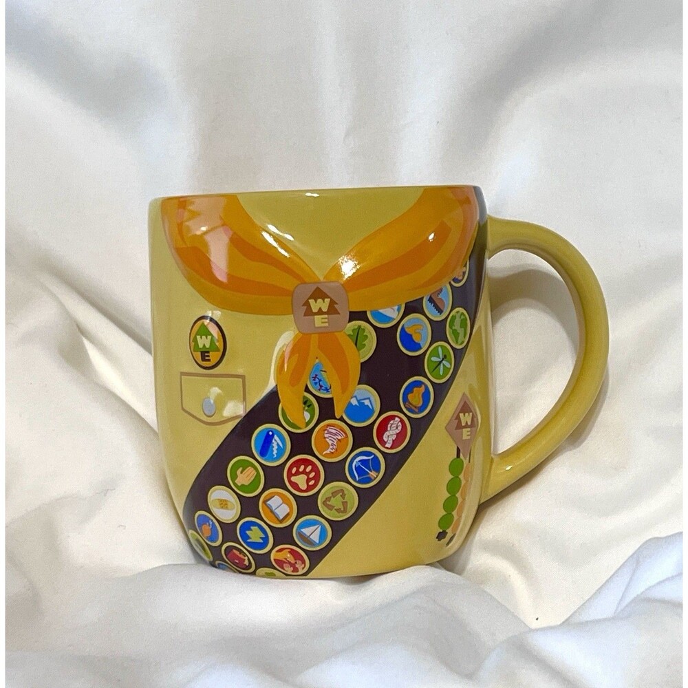 Disney Pixar UP Russell Wilderness Explorer 17 Oz Ceramic Mug Yellow/Grape Soda